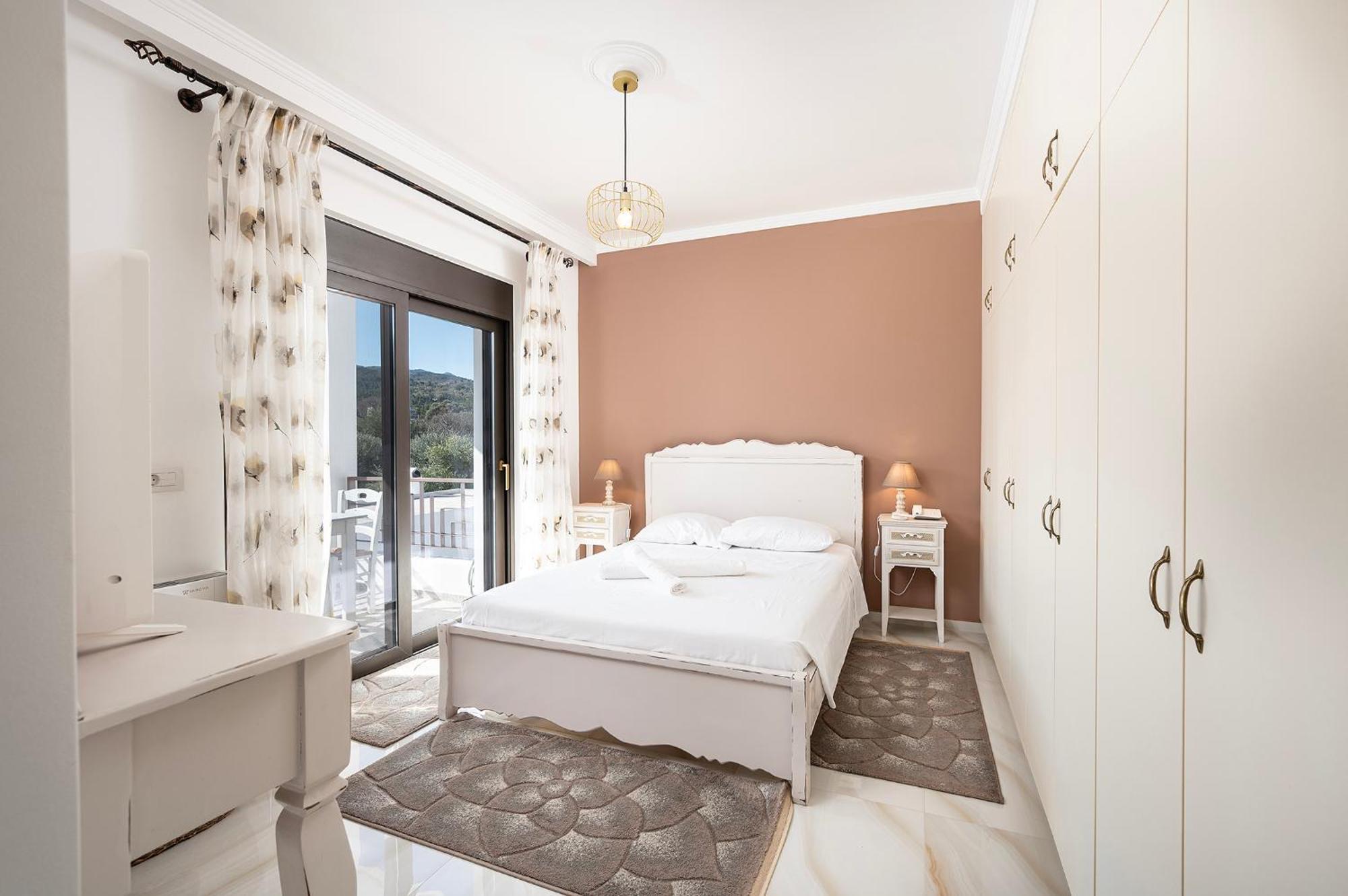 Olive Green Haven-3Br-Private Parking-Balcony Kos Town Ngoại thất bức ảnh