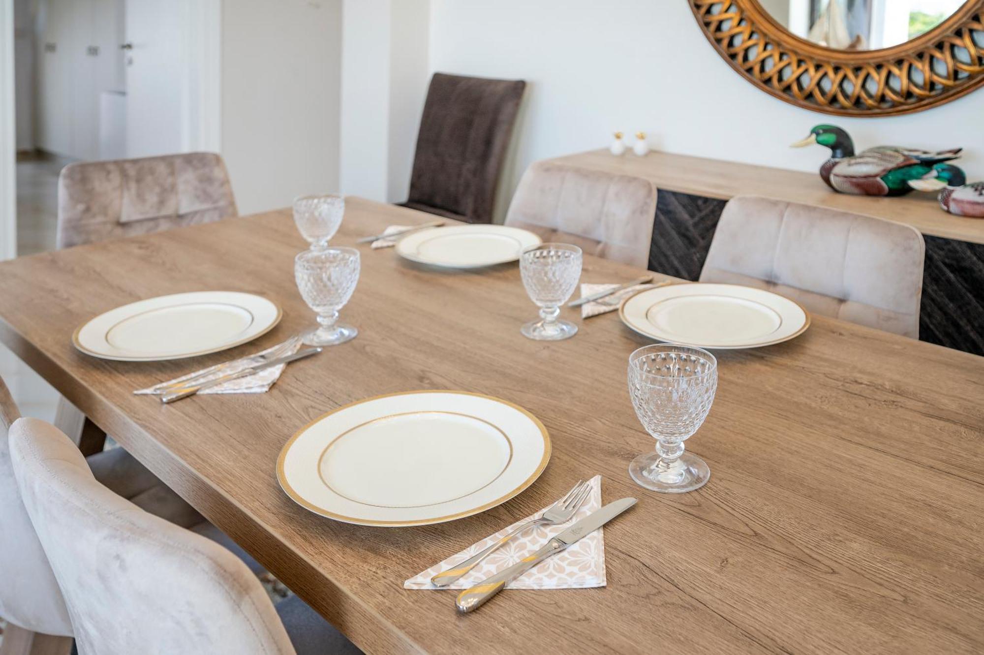 Olive Green Haven-3Br-Private Parking-Balcony Kos Town Ngoại thất bức ảnh